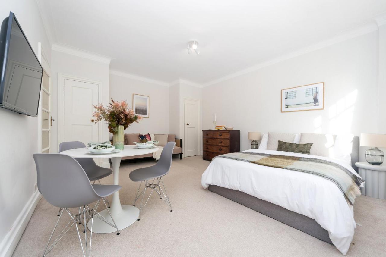 Beautifully Presented Centrally Located Studio Apartment London Kültér fotó